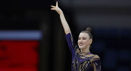 ¡Sólo hay una! La madre de una gimnasta vive momentos de tensión, euforia y llanto mientras ve a su hija convertirse en campeona del mundo