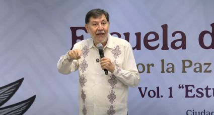 “No puede venir a decir de austeridad, si no la hay”; joven encara a Fernández Noroña por su casa de 12 mdp 