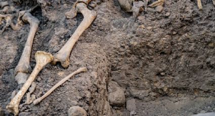 Colectivo de buscadoras en Tamaulipas halla osamenta en una fosa clandestina