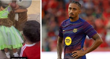 Raphinha, delantero del Barcelona, denuncia racismo de una botarga de Disney: “¿Por qué abrazó a todos los niños blancos y a mi hijo no?”