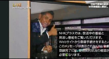 Jorge Campos se cuela en la transmisión de la TV de Japón durante el partido ante México: bromea con un 2-0 a favor del Tri