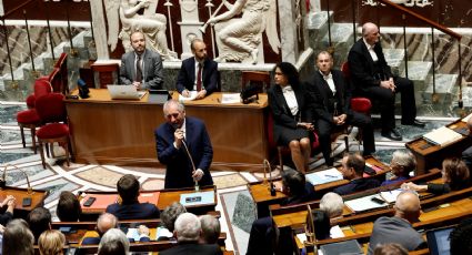 Primer ministro de Francia deberá presentar su dimisión tras perder moción de confianza