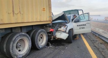 Muere un civil y 10 marinos resultan heridos en carambola sobre la autopista México-Guadalajara