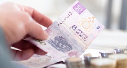 El peso se aprecia 0.44% al comienzo del 2026 y la bolsa retrocede