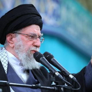 Ministro de Exteriores de Irán descarta muerte del líder supremo tras ataques de EU e Israel