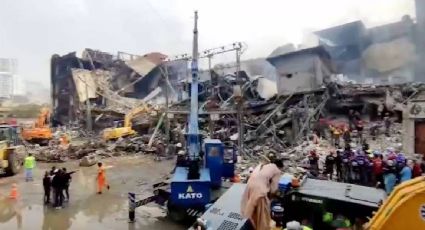 Incendio en centro comercial en Pakistán deja 26 muertos; aún hay más de 80 desaparecidos