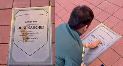 Respeto por la leyenda: aficionado mexicano limpia la placa de Hugo Sánchez que fue vandalizada en el estadio del Atlético de Madrid