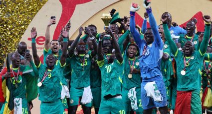 Jugosa recompensa: presidente de Senegal premia a seleccionados de su país con terrenos y 135 mil dólares a cada uno tras conquistar la Copa Africana