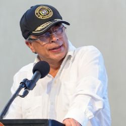 Colombia acusa que han hallado 27 cuerpos calcinados tras bombardeos de Ecuador en la frontera