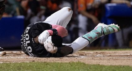 ¡Duro y a la cabeza! Beisbolista recibe un impresionante pelotazo y sigue jugando en insólita acción durante la Final de la Liga Dominicana