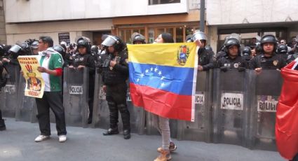 Mexicanos simpatizantes del régimen de Maduro corrieron a venezolanos que celebraban intervención de EU