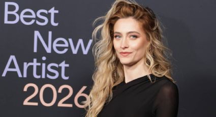 Paris Jackson publica video mientras disfruta de la música de Nodal en su automóvil