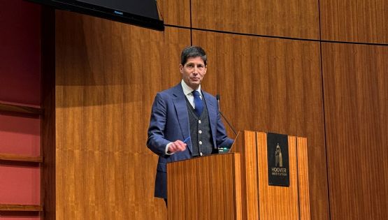 Kevin Warsh, exgobernador de la Fed y cercano a Trump, es nominado para suceder a Jerome Powell