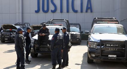 Cesan a un agente y al director de la policía de un municipio en Oaxaca por abuso de autoridad
