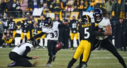 Pateador de Ravens es atacado por aficionados de su equipo tras fallar gol de campo que los dejó sin playoffs: "Espero que te divorcies"