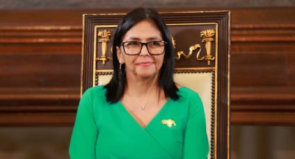 Delcy Rodríguez visita la tumba de Hugo Chávez tras asumir el cargo de presidenta encargada