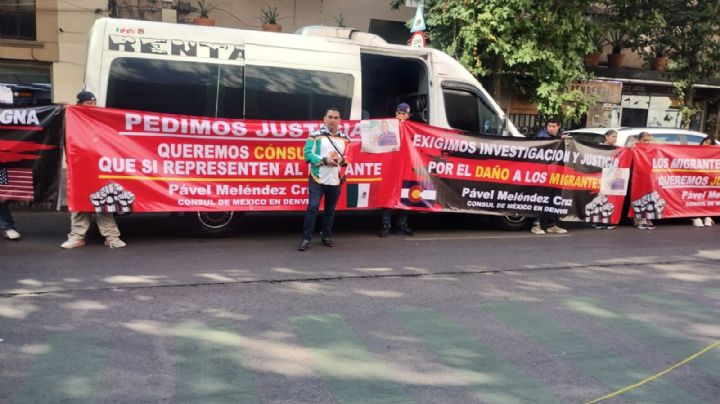 Líder migrante amaga con llevar al Congreso de EU el caso del cónsul Pavel Meléndez, acusado por acoso