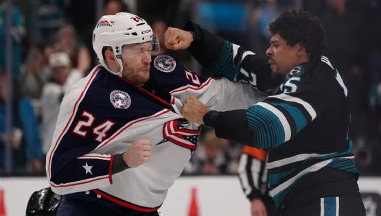 ¡Encienden el hielo a golpes! Jugadores de hockey protagonizan la primera gran pelea del año en la NHL