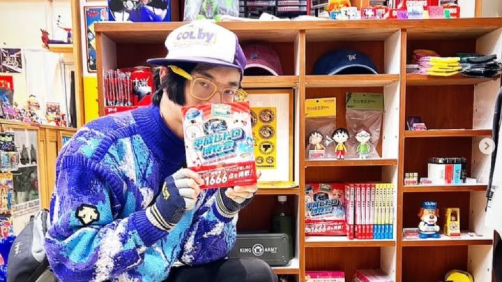 La fatiga digital y la incertidumbre llevan a la "Generación Z" a abrazar el movimiento Heisei Retro