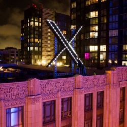 Europa ordena a X no borrar documentación de Grok; podrían tomar medidas cautelares o hasta prohibirla