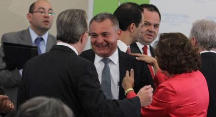 Dictan prisión preventiva a exfuncionario que desvió recursos públicos para García Luna