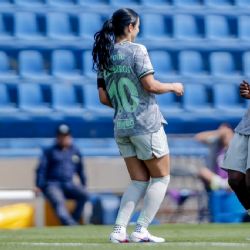 La afición del América canta ‘Gata Bajo la Lluvia’ para burlarse de la goleada ante Pumas en la Liga MX Femenil: "Y maullaré por ti"