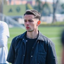 Niño llora al enterarse que Álvaro Fidalgo se va del América; el jugador se conmueve por tanto cariño en su despedida