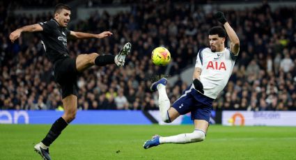 ¡Anótenlo para el premio Puskas! Dominik Solanke marca golazo de 'escorpión' y salva al Tottenham de caer ante el City