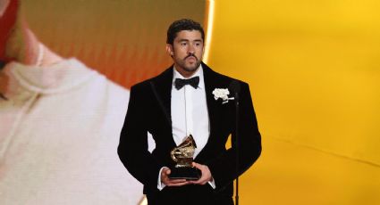 “Fuera, ICE”: Bad Bunny pide unidad en EU al recibir el premio de mejor álbum de música urbana