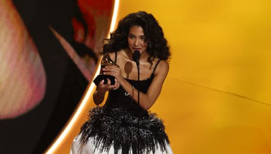 "Soy un producto de la valentía": Olivia Dean destaca su origen migrante al recibir el premio de mejor nueva artista en lo Grammy