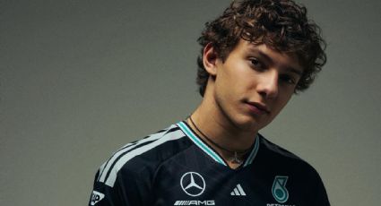 Kimi Antonelli, piloto italiano de F1, sufre un accidente en un auto de colección de Mercedes en San Marino y sale ileso