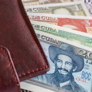 Peso cubano se deprecia a mínimo histórico en el mercado informal ante las presiones de EU