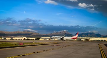 Ingreso de drones de cárteles y un globo de fiesta, las versiones del cierre del espacio aéreo en EU