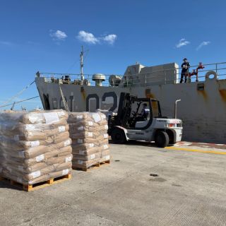 Arriban a Cuba los dos buques mexicanos enviados con 800 toneladas de ayuda humanitaria