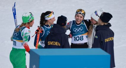 El triunfo del espíritu: la mexicana Regina Martínez llega última en esquí de 10 km en los JO de Invierno y es felicitada por las ganadoras