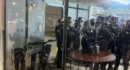 Detienen a 10 manifestantes tras riña con policías en Paseo de la Reforma