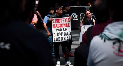 Trabajadores de la Cineteca Nacional se manifiestan para exigir mejores condiciones laborales