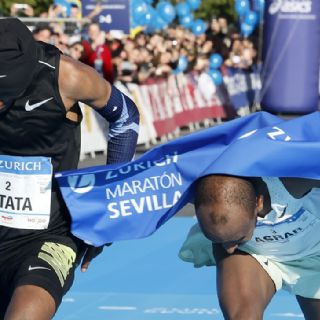 ¡Final de película! El Maratón de Sevilla se define con un dramático ‘photo-finish’