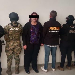 Detienen en Ecatepec a Iris Jazmín, presunta líder del "Sindicato 25 de Marzo"