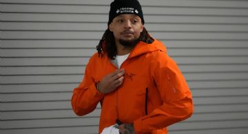 Llamaron a los servicios de emergencia: Ronnie Hickman, jugador de Browns, es atacado por cuatro hombres afuera de un hotel en Nueva York