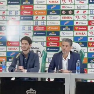 Alejandro Irarragorri asume la crisis de Santos y despide al DT