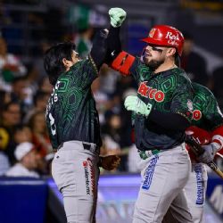 Los Charros de Jalisco sacan el pecho por México y apalean a Panamá para lograr su primer triunfo en la Serie del Caribe