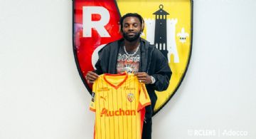 El enojo de los fans del América provoca que el Lens, nuevo club de Allan Saint-Maximin, bloquee los comentarios en sus redes sociales: “¡Mercenario!”