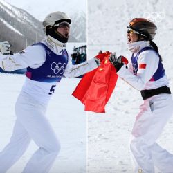 ¡Unidos en el triunfo! Atleta chino emula a su esposa y ambos ganan oro olímpico en saltos acrobáticos de esquí en los Juegos de Invierno