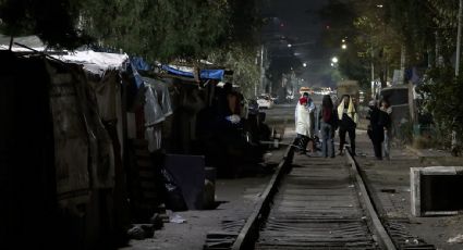 Entre lonas y pobreza, migrantes temen ser desalojadas de su campamento en la CDMX