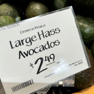 Incertidumbre en el mundo tras el bloqueo a los aranceles de Trump y el anuncio de nuevos