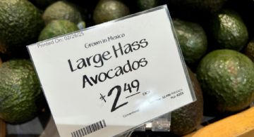 Incertidumbre en el mundo tras el bloqueo a los aranceles de Trump y el anuncio de nuevos