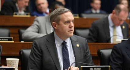 Trump retira apoyo a congresista republicano que votó en contra de su política arancelaria