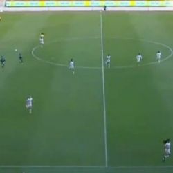 Jugadoras de Necaxa y Gallos abandonan corriendo la cancha tras detonaciones afuera del Estadio Victoria de Aguascalientes