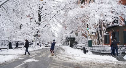 "Ciclón bomba" paraliza Nueva York y afecta una amplia franja del noreste de Estados Unidos